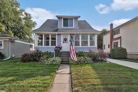 21622 Sunnydale, Saint Clair Shores, MI 48081