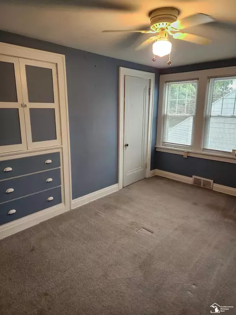 114 E Grv, Monroe, MI 48162 photo 8