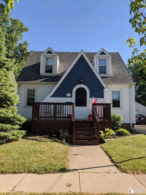 114 E Grv, Monroe, MI 48162