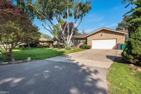 38140 Circolo, Harrison Township, MI 48045