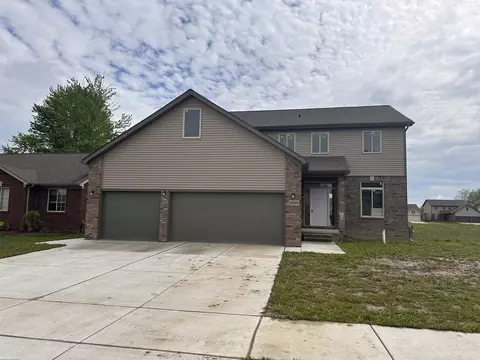 30326 Weathervane Woods, New Haven, MI 48048