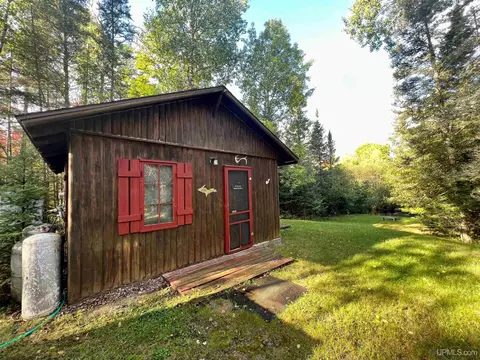 7990 River Bank, Alvin, WI 54542