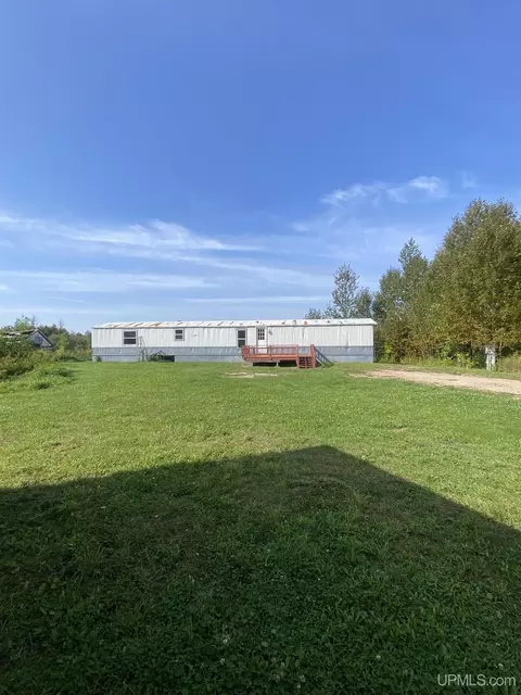 E2801 M94, Eben Junction, MI 49825