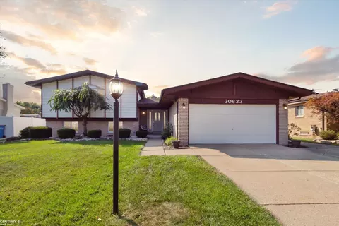 30633 Lebanon, Warren, MI 48093