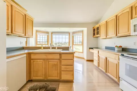 2180 Eagling, Memphis, MI 48041 photo 22