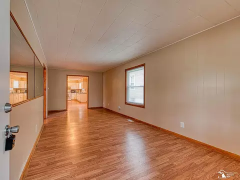 607 Railroad, Monroe, MI 48161 photo 6