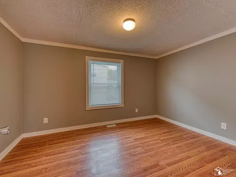 607 Railroad, Monroe, MI 48161 photo 10