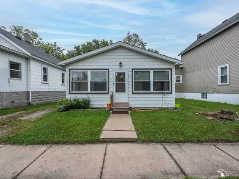 607 Railroad, Monroe, MI 48161