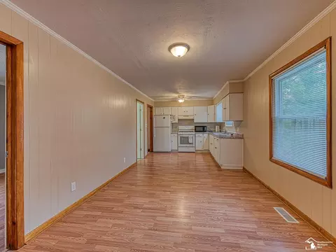 607 Railroad, Monroe, MI 48161 photo 8