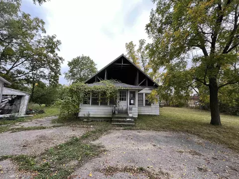 1030 E Maple, Grand Blanc, MI 48507 photo 4