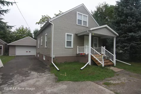 207 Deary, Essexville, MI 48732