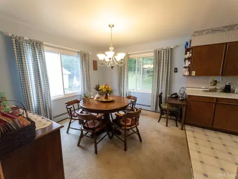 218 E Varnum, Munising, MI 49862 photo 6