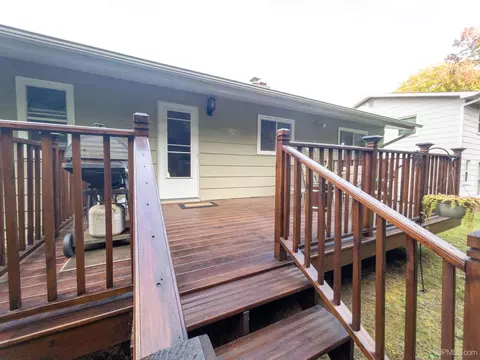 218 E Varnum, Munising, MI 49862 photo 15