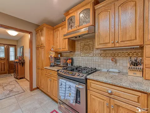 5014 E Dunbar, Monroe, MI 48161 photo 11