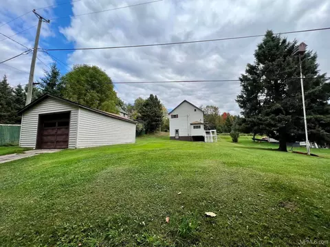 9 Baker, Caspian, MI 49915 photo 24