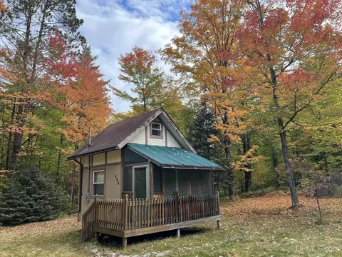 488 Kelsohiltop, Crystal Falls, MI 49920