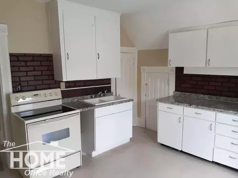 219 E Oliver, Corunna, MI 48817 photo 16