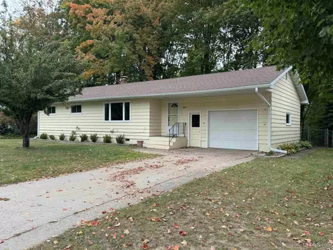 1609 Elm, Marquette, MI 49855