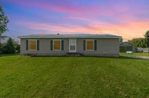 7447 N 11 Mile Rd, Bentley, MI 48613