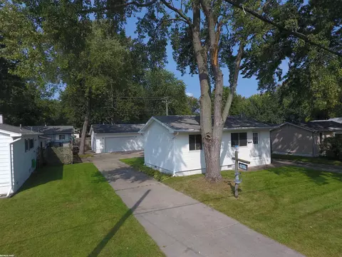 705 State, Algonac, MI 48001