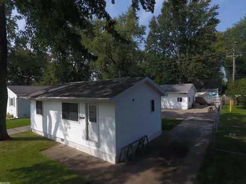 705 State, Algonac, MI 48001 photo 3