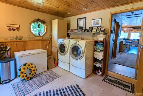 1021 Braastads, Ishpeming, MI 49849 photo 24