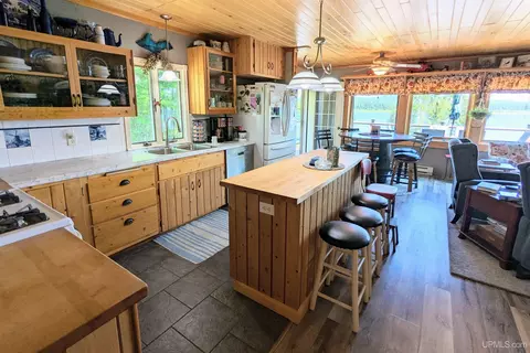 1021 Braastads, Ishpeming, MI 49849 photo 10
