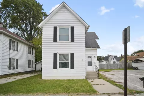 118 N Mckenzie, Adrian, MI 49221