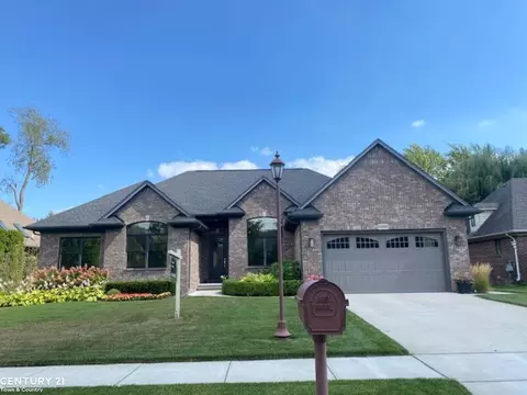38538 Trillium Pl, Harrison Township, MI 48045