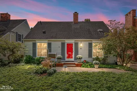 85 Meadow, Grosse Pointe Farms, MI 48236