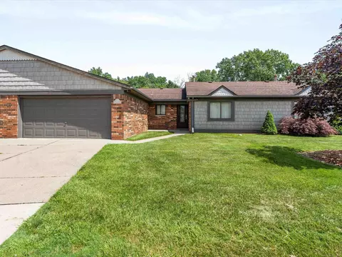 31526 Creek, Warren, MI 48093