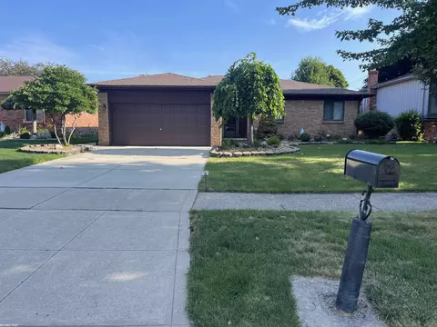 15232 Valerie, Macomb, MI 48044