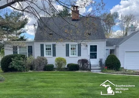 12080 Sharon, Romulus, MI 48174