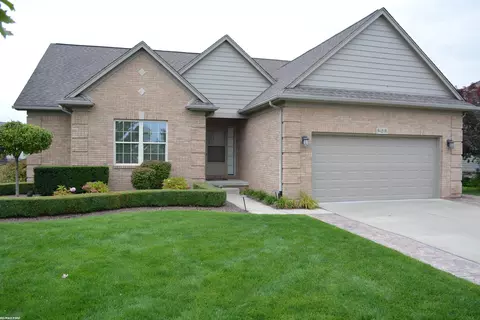 56205 Legend, Macomb, MI 48042