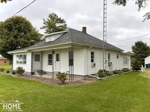 17835 Corunna, Chesaning, MI 48616