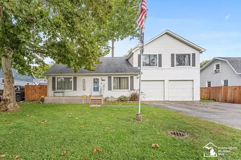 3311 Elmwood, Monroe, MI 48162