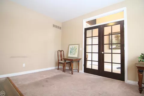 45921 Andrew, Macomb, MI 48044 photo 9
