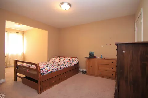 45921 Andrew, Macomb, MI 48044 photo 36