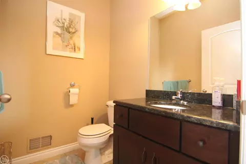45921 Andrew, Macomb, MI 48044 photo 19