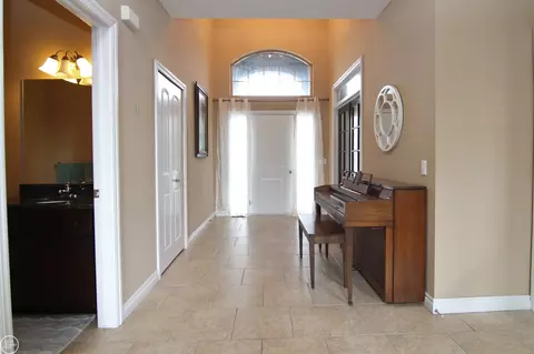 45921 Andrew, Macomb, MI 48044 photo 6