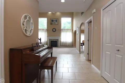 45921 Andrew, Macomb, MI 48044 photo 7