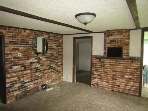 750 Busha, Owosso, MI 48867 photo 6