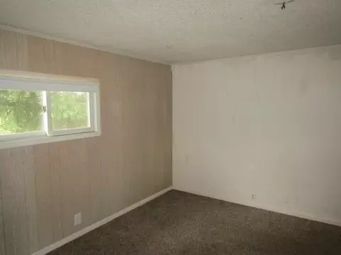 750 Busha, Owosso, MI 48867 photo 4