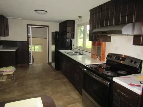 750 Busha, Owosso, MI 48867 photo 8