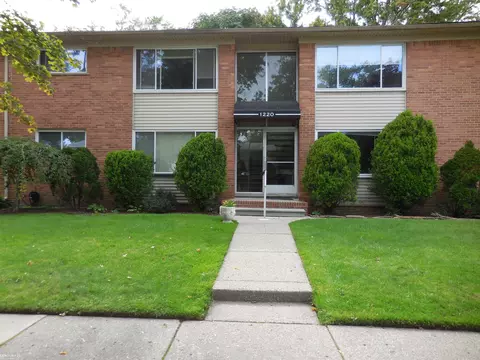 1220 E Lincoln # 8, Royal Oak, MI 48073