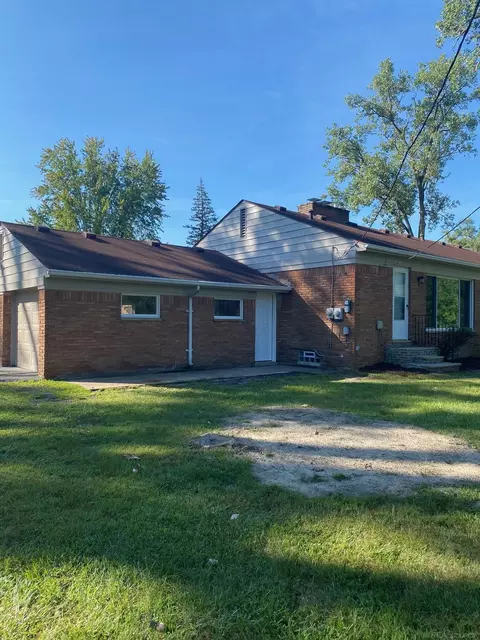 24499 Lee Baker, Southfield, MI 48075