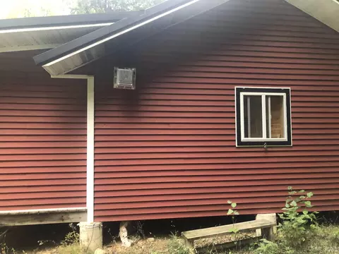 1048 D Rd, Bark River, MI 49807 photo 2