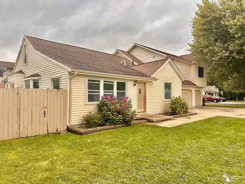 3640 Lakeview, Monroe, MI 48162 photo 3