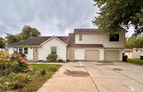3640 Lakeview, Monroe, MI 48162 photo 2