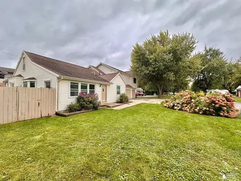 3640 Lakeview, Monroe, MI 48162 photo 4